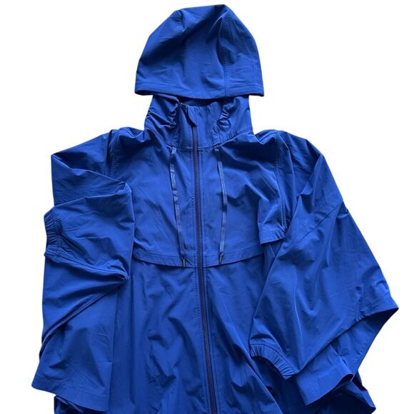 Lululemon Seawheeze 2019 Horizon Runner Cape M/L Raincoat Hydrangea Blue Coat - Picture 1 of 8